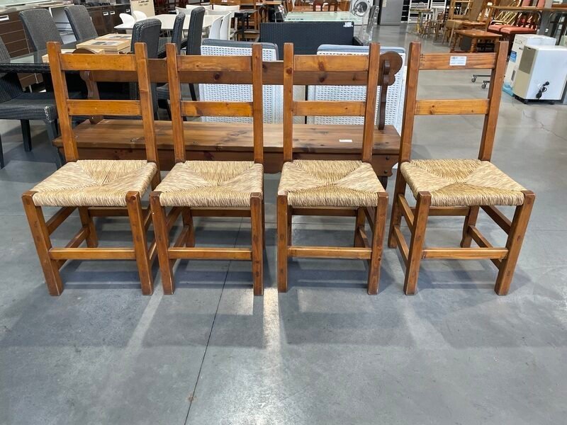 4 Sedie in Legno con Seduta in Paglia