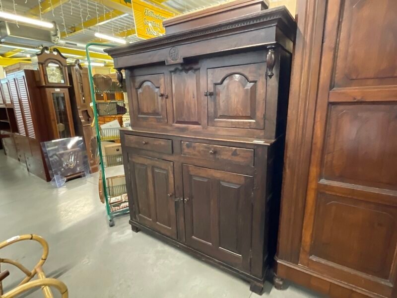 Antica Credenza in Legno Scuro a 2 Moduli