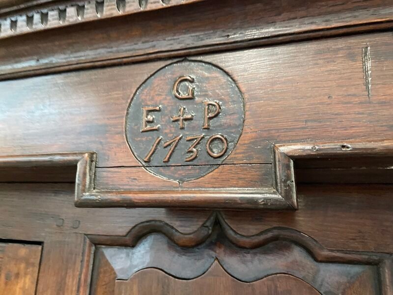 Antica Credenza in Legno Scuro a 2 Moduli — foto 3