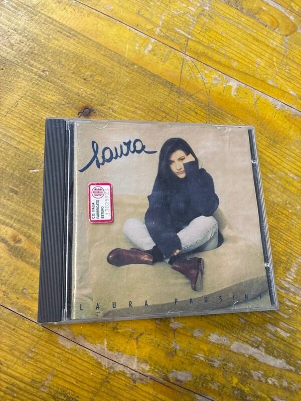 CD Laura
