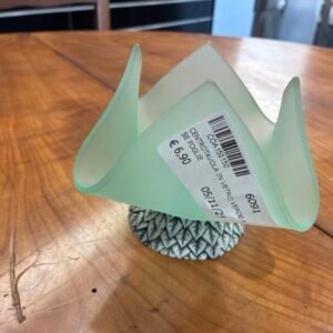 Centrotavola in Vetro Verde con Base a Foglie