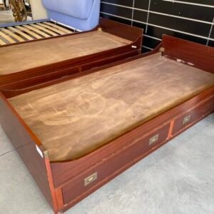Letto Singolo in Legno Scuro Stile Marina