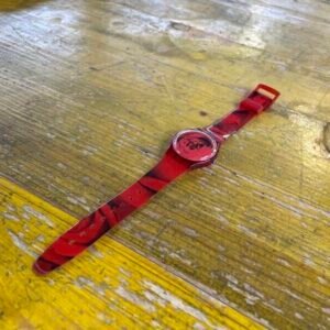 Orologio Swatch da Collezione Nero Rosa con Custodia