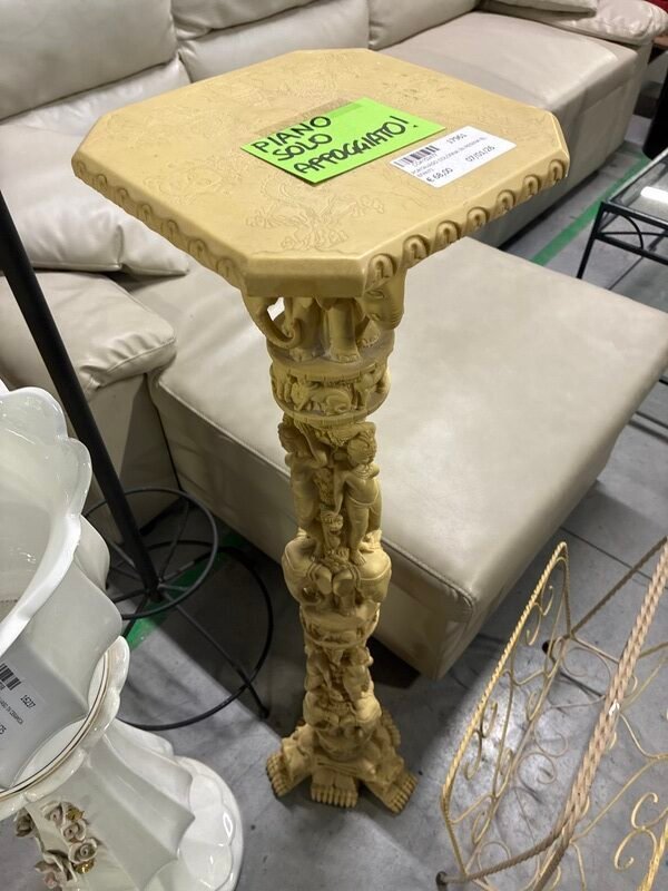 Portavaso Colonna in Resina con Elefanti — foto 3