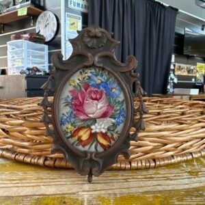 Quadretto Fiori su Ceramica Ovale con Cornice in Rame