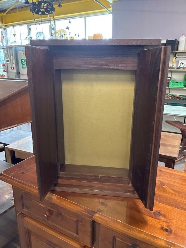 Teca in Legno Scuro con 2 Ante — foto 3