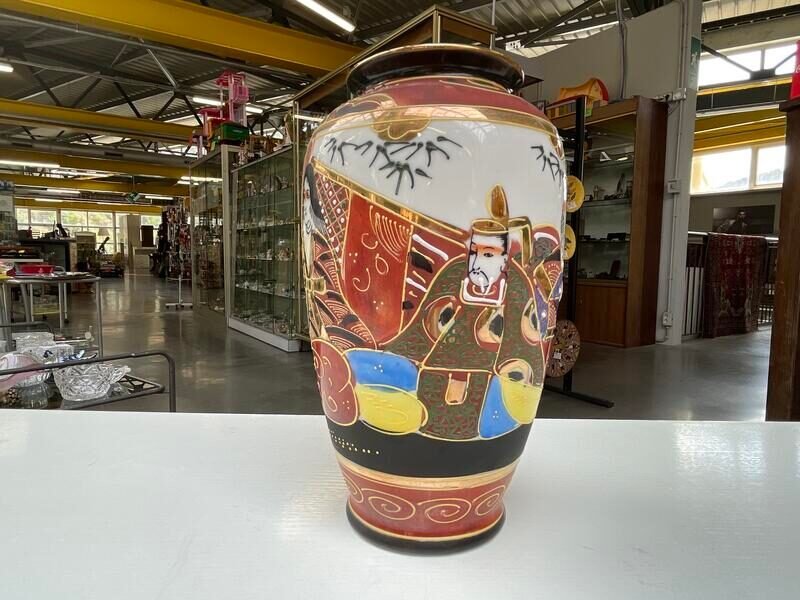 Vaso Cinese con Personaggi in Ceramica Rossa/Bianca/Dorata — foto 2
