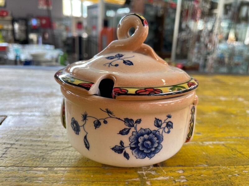 Zuccheriera Vintage in Ceramica Beige Ricordo di Calabri