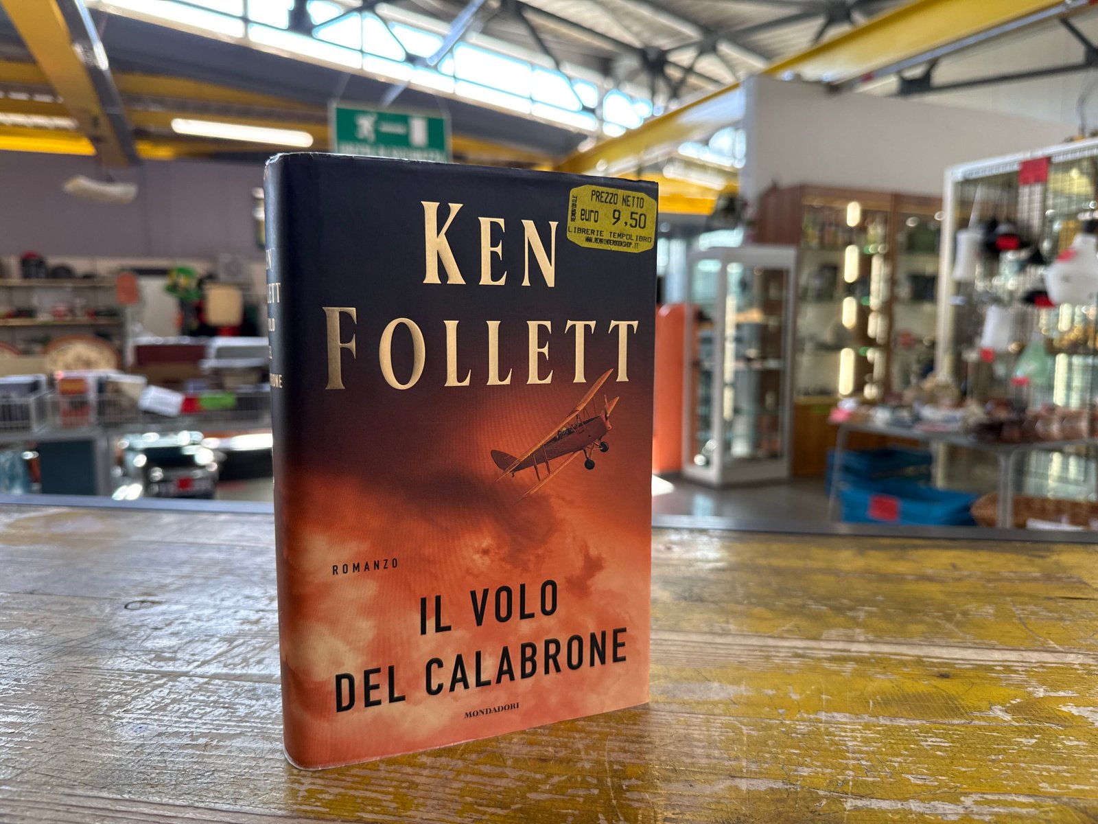 Il Volo del Calabrone - Ken Follett