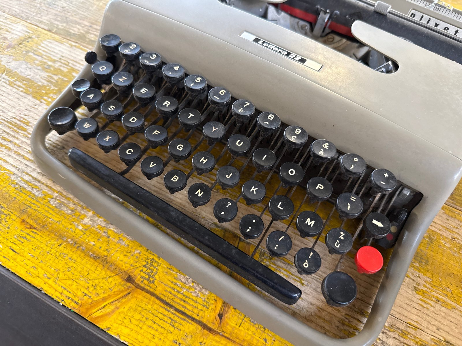 Macchina Scrivere Olivetti Lettera 22 G - immagine 2
