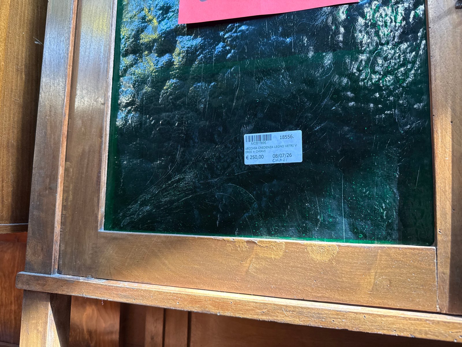Credenza Vintage Legno Vetri Verdi - immagine 2