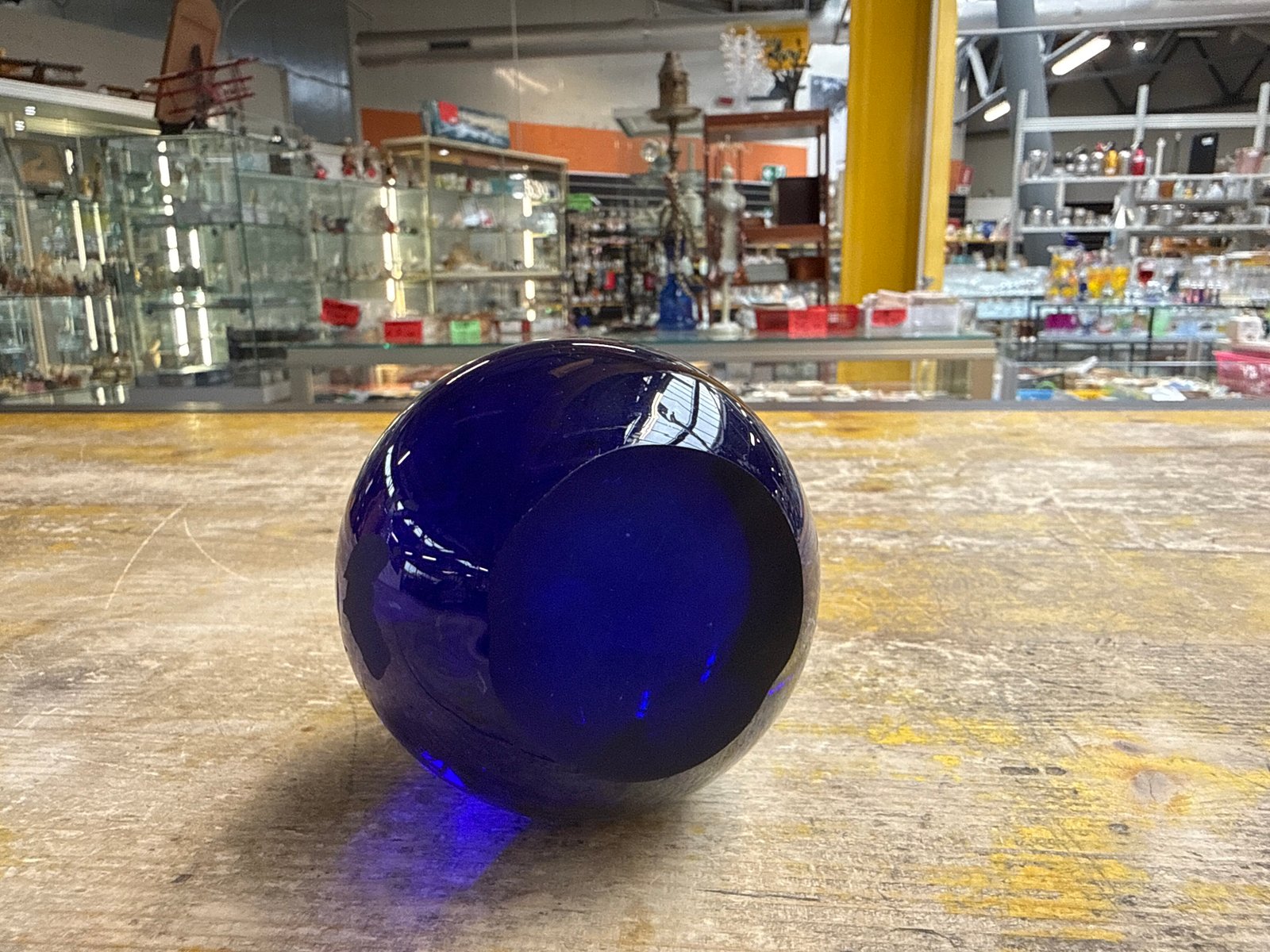 Mappamondo in Vetro Blu Satinato - immagine 3