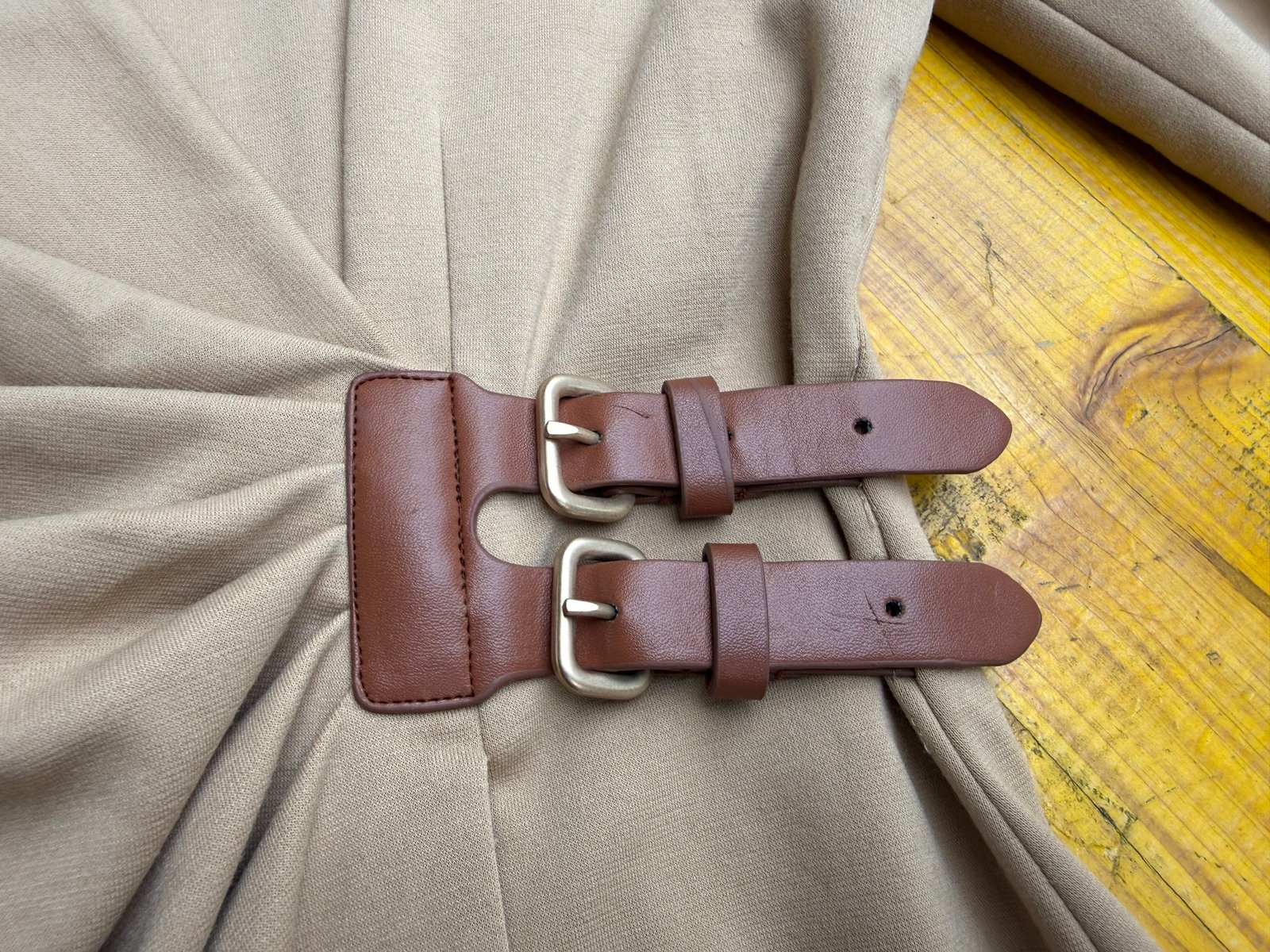 Abito Maglina Beige con Cintura Fianche Marrone Calvin Klein - immagine 2