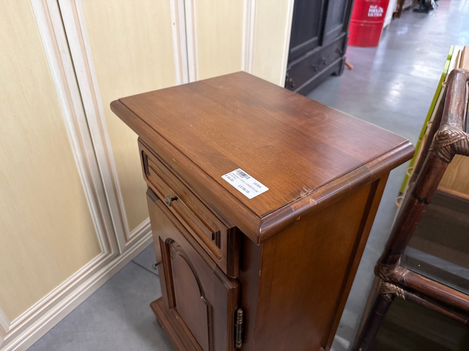 Comodino in Legno Scuro Anni’80 - immagine 2